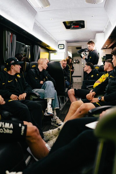 Tijmen Graat finisht zware Strade Bianche na pechmoment in koers