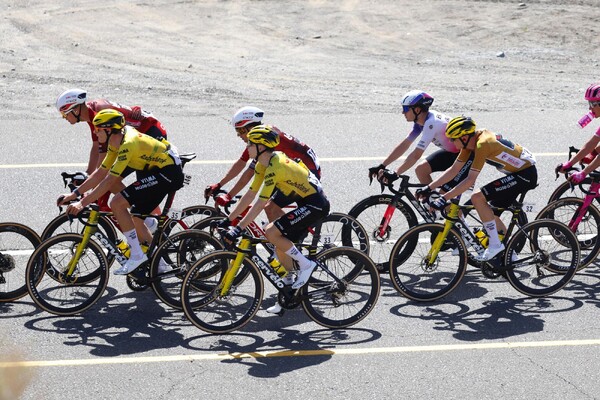 Tour of Oman 2026: Tijmen Graat sluit sterke week af met 24e plaats op Green Mountain