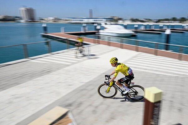 Tijmen Graat beste Nederlander in UAE Tour 2026 – 17e in eindklassement