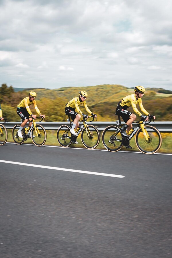 Sterke week voor Team Visma | Lease a Bike en groeiende vorm voor Tijmen Graat in Flèche du Sud